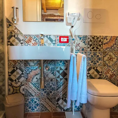 Panoramic Fora E ' Muros With Sea View Common Terrace , Ammentos Panzió